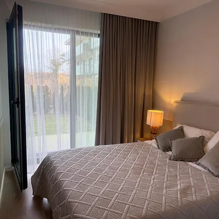 115 Z Ogrodkiem Przy Plazy Apartman