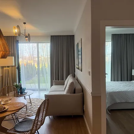 115 Z Ogrodkiem Przy Plazy Apartman