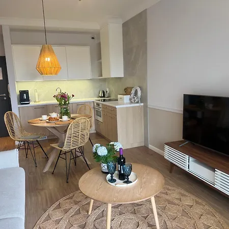 115 Z Ogrodkiem Przy Plazy Apartment *